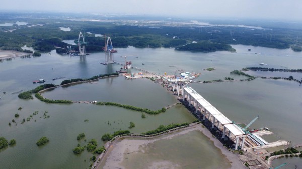 Tiến độ cầu vượt nhịp sông lớn nhất châu Á nối TP.HCM với Đồng Nai