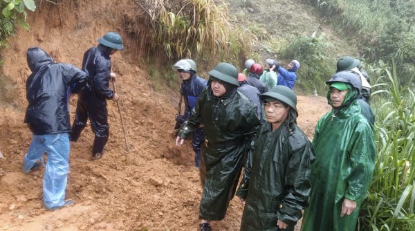 Tiếp cận được 5 thôn bị cô lập ở xã Ngọc Linh, Quảng Ngãi