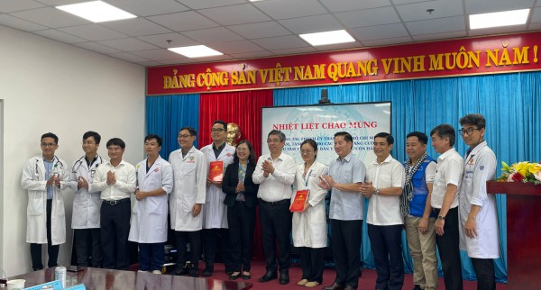 Tiếp tục điều động các bác sĩ luân phiên ra công tác tại đặc khu Côn Đảo Tiếp tục điều động các bác sĩ luân phiên ra công tác tại đặc khu Côn Đảo