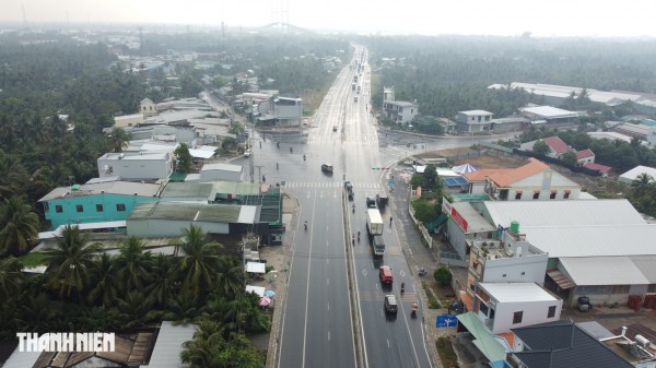 Tình hình giao thông tại các cửa ngõ về miền Tây chiều 24 tết