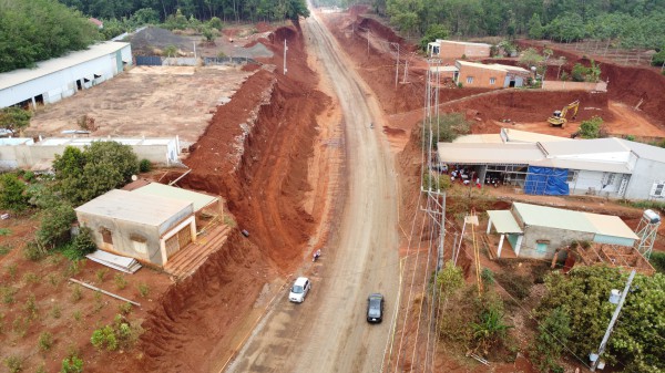 Tỉnh ủy Đồng Nai chỉ đạo làm rõ nội dung Báo Thanh Niên phản ánh về hạ cốt nền đường
