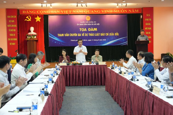 Tọa đàm tham vấn chuyên gia về luật Báo chí sửa đổi Tọa đàm tham vấn chuyên gia về luật Báo chí sửa đổi