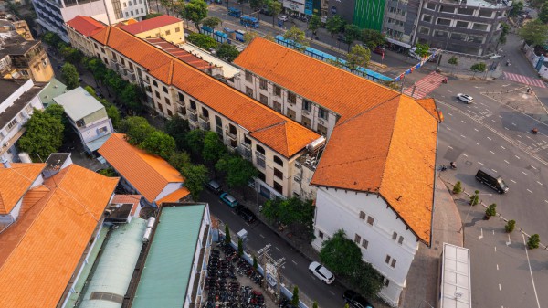 Tòa nhà cổ 111 năm tuổi gần chợ Bến Thành ở TP.HCM có gì đặc biệt? Tòa nhà cổ 111 năm tuổi gần chợ Bến Thành ở TP.HCM có gì đặc biệt?