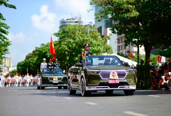 Toàn cảnh buổi tổng duyệt diễu binh, diễu hành ngày 27.4 ở TP.HCM