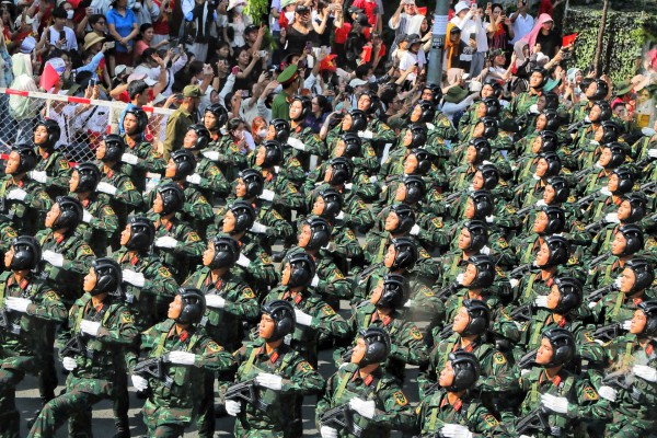 Toàn cảnh buổi tổng duyệt diễu binh, diễu hành ngày 27.4 ở TP.HCM