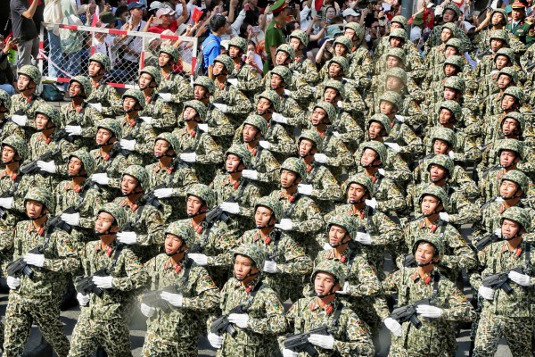 Toàn cảnh buổi tổng duyệt diễu binh, diễu hành ngày 27.4 ở TP.HCM