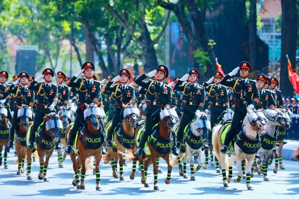 Toàn cảnh buổi tổng duyệt diễu binh, diễu hành ngày 27.4 ở TP.HCM