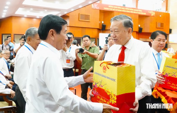 Tổng Bí thư: Quy hoạch TP.HCM cần tính tới tầm nhìn 100 năm Tổng Bí thư: Quy hoạch TP.HCM cần tính tới tầm nhìn 100 năm