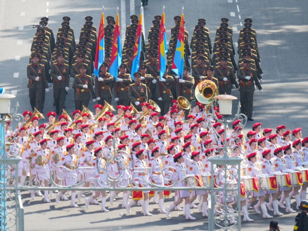 Tổng duyệt diễu binh 30.4 ở TP.HCM nhìn từ Dinh Độc Lập