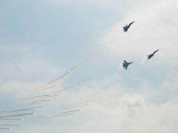 Tổng duyệt diễu binh 30.4 ở TP.HCM nhìn từ Dinh Độc Lập