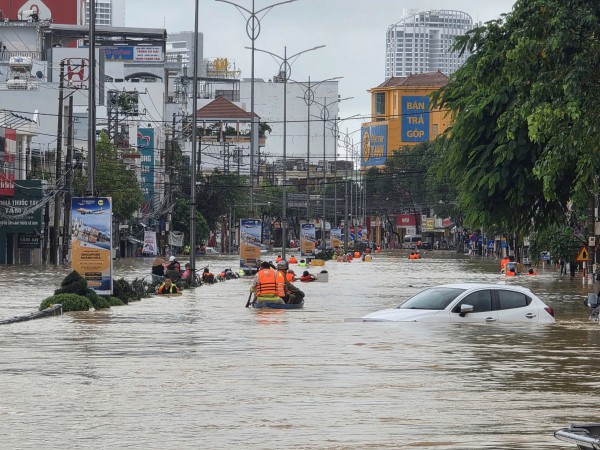 Tổng lực ứng phó ngập lụt lịch sử Tổng lực ứng phó ngập lụt lịch sử