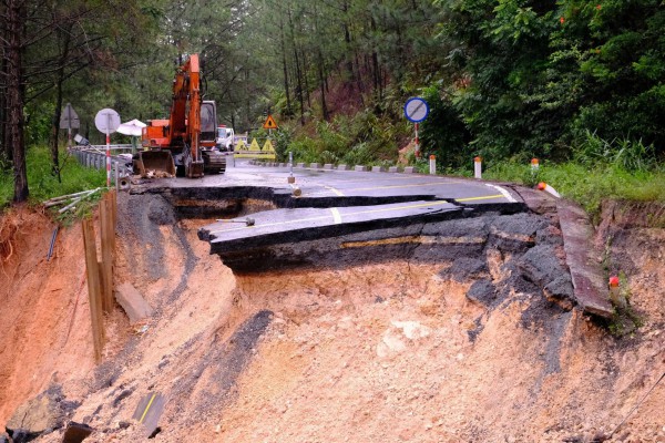 Tổng lực ứng phó ngập lụt lịch sử Tổng lực ứng phó ngập lụt lịch sử