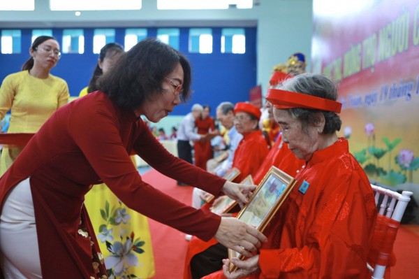 Trang trọng lễ mừng thọ 803 cụ ông, cụ bà ở TP.HCM