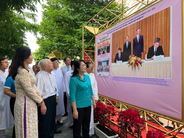 Triển lãm ảnh 'Mặt trận Tổ quốc Việt Nam - Dấu ấn một nhiệm kỳ'