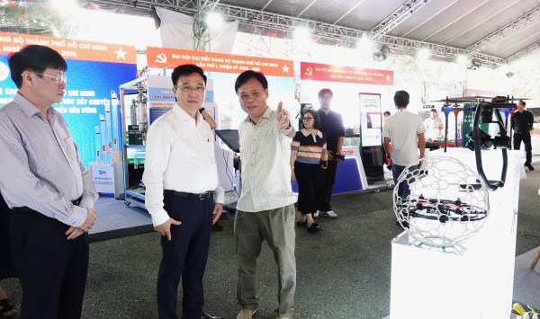 Triển lãm thiết bị công nghệ chiến lược tại Đại hội Đảng bộ TP.HCM Triển lãm thiết bị công nghệ chiến lược tại Đại hội Đảng bộ TP.HCM