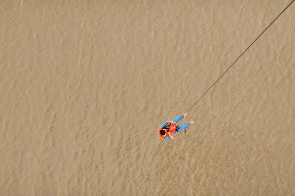 Trực thăng quân sự luyện tập bay treo cứu người tại Rạch Giá