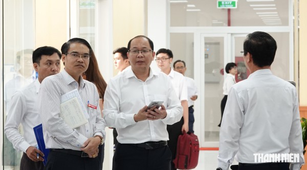 Trung tâm Phục vụ hành chính công TP.HCM chính thức nhận hồ sơ tập trung Trung tâm Phục vụ hành chính công TP.HCM chính thức nhận hồ sơ tập trung