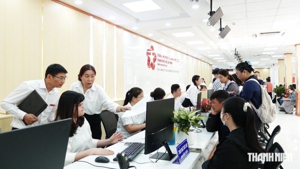 Trung tâm Phục vụ hành chính công TP.HCM chính thức nhận hồ sơ tập trung Trung tâm Phục vụ hành chính công TP.HCM chính thức nhận hồ sơ tập trung