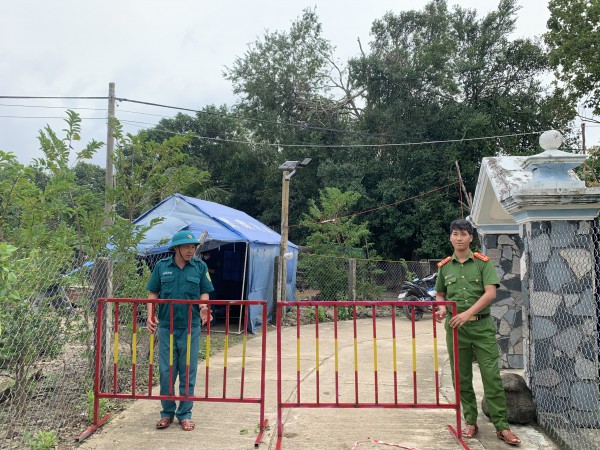 Trước bão số 15: Đắk Lắk khẩn cấp di dời 13 hộ dân do sạt lở núi