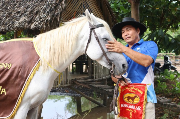 Trường đua Phú Thọ gần 100 năm sắp mở đường: Nài ngựa tiếc nuối thời vàng son