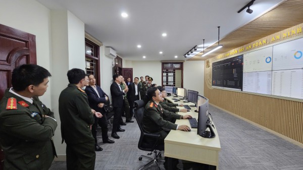 Vận hành Trung tâm giám sát an toàn, an ninh mạng tập trung tỉnh Lâm Đồng Vận hành Trung tâm giám sát an toàn, an ninh mạng tập trung tỉnh Lâm Đồng