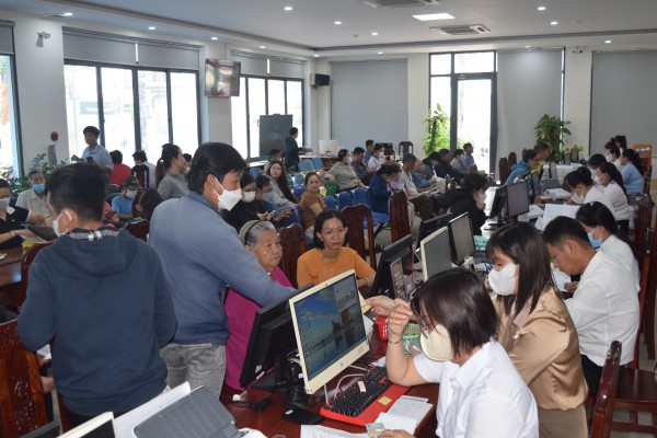 Vận hành chính quyền địa phương 2 cấp tại miền Tây: Thủ tục hành chính ra sao? Vận hành chính quyền địa phương 2 cấp tại miền Tây: Thủ tục hành chính ra sao?