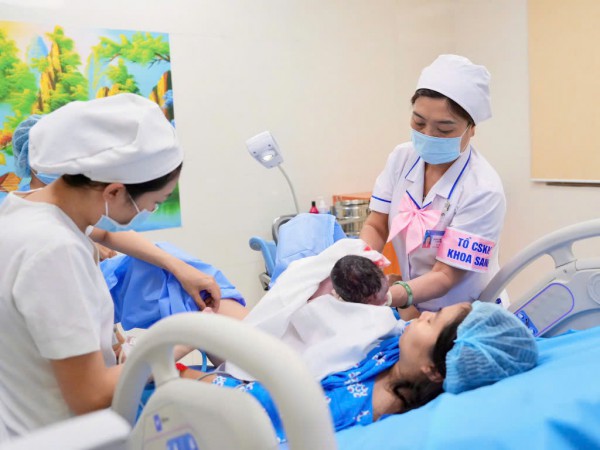 Vì sao TP.HCM khống chế thời gian sinh con thứ 2 mới thưởng 2 - 3 triệu? Vì sao TP.HCM khống chế thời gian sinh con thứ 2 mới thưởng 2 - 3 triệu?