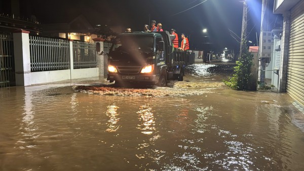 Vì sao mưa lũ gây thiệt hại lớn ở Lâm Đồng? Vì sao mưa lũ gây thiệt hại lớn ở Lâm Đồng?