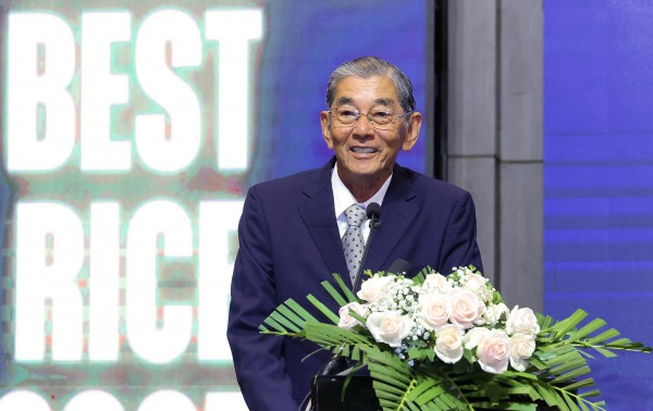 Vì sao sau 3 tháng đoạt giải, gạo ST25 mới nhận cúp 'Gạo ngon nhất thế giới'? Vì sao sau 3 tháng đoạt giải, gạo ST25 mới nhận cúp 'Gạo ngon nhất thế giới'?