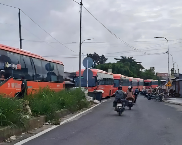 Vĩnh Long bố trí xe đưa đón cán bộ đi làm để đảm bảo an toàn Vĩnh Long bố trí xe đưa đón cán bộ đi làm để đảm bảo an toàn