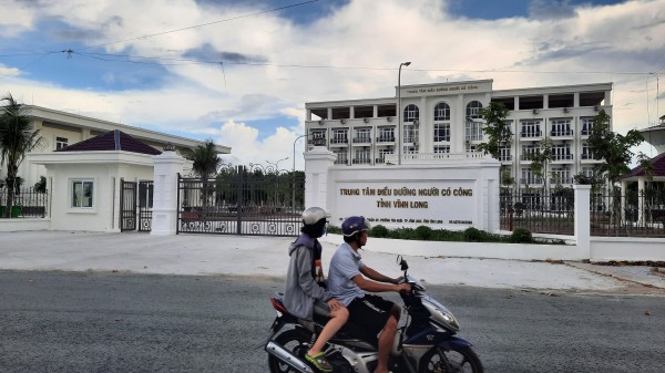 Vĩnh Long bố trí xe đưa đón cán bộ đi làm để đảm bảo an toàn Vĩnh Long bố trí xe đưa đón cán bộ đi làm để đảm bảo an toàn