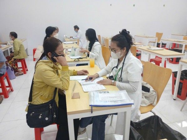 Vĩnh Long khó khăn trong bố trí 1.288 tỉ đồng khám sức khỏe miễn phí toàn dân Vĩnh Long khó khăn trong bố trí 1.288 tỉ đồng khám sức khỏe miễn phí toàn dân