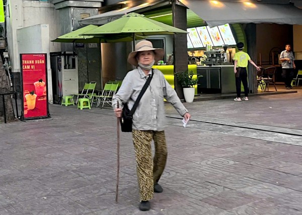 Vòng xoáy vé số 'mua đứt bán đoạn': Cứ chờ thiện chí của công ty xổ số?