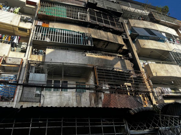 Vụ cháy cư xá Độc lập làm 8 người tử vong: Do chập đường dây điện người dân tự đấu nối Vụ cháy cư xá Độc lập làm 8 người tử vong: Do chập đường dây điện người dân tự đấu nối