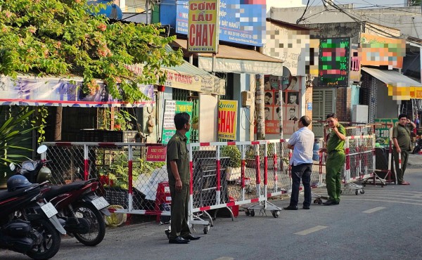 Vụ cháy quán cơm chay khiến hai mẹ con tử vong: Nỗ lực dùng máy cắt phá cửa