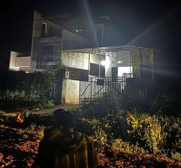 Vụ chém đôi nam nữ ở phòng trọ Quảng Ngãi: Nạn nhân nữ đã tử vong Vụ chém đôi nam nữ ở phòng trọ Quảng Ngãi: Nạn nhân nữ đã tử vong