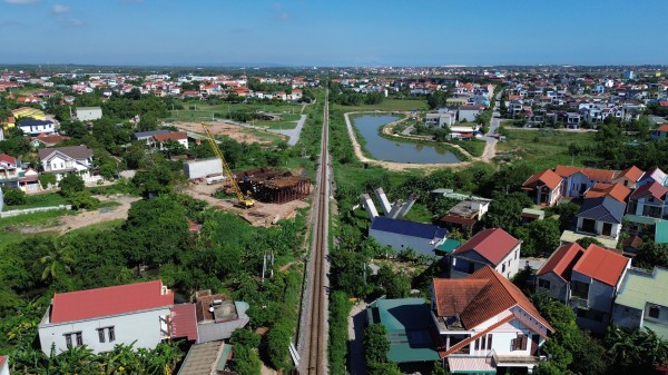 Vướng mặt bằng, dự án cầu vượt đường sắt TP.Đồng Hới 'án binh bất động'