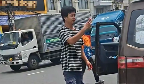 Xác minh clip 2 tài xế xô xát chảy máu đầu ở TP.HCM