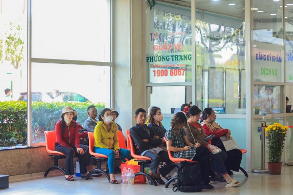 Xe Phương Trang trung chuyển miễn phí tại các bệnh viện TP.HCM: Bệnh nhân vơi bớt nhọc nhằn