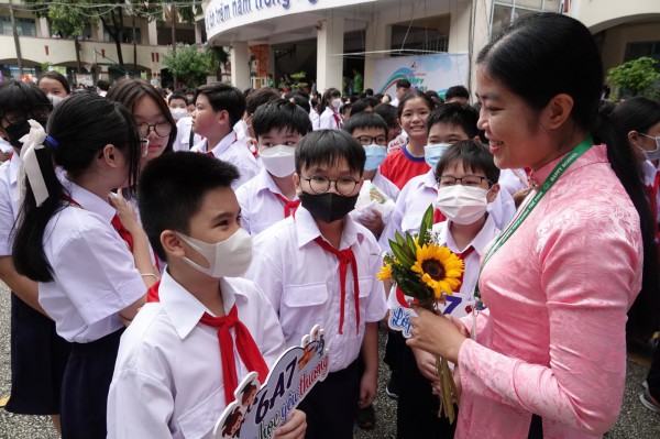 Xét thăng hạng nghề nghiệp giáo viên, mỗi nơi hiểu mỗi kiểu