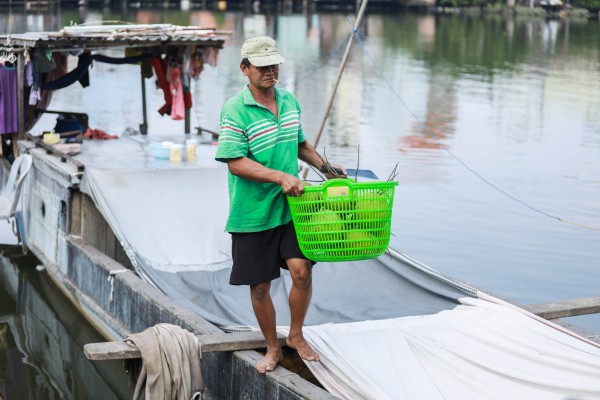 Xóm chợ nổi miền Tây ở TP.HCM với tết 'lạ': 'Lo tết thiên hạ trước, mình sau'