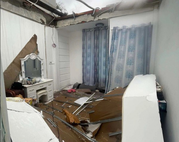 Xuất hiện lốc xoáy ở phường Bình Thạnh, 3 nhà dân bị thiệt hại Xuất hiện lốc xoáy ở phường Bình Thạnh, 3 nhà dân bị thiệt hại