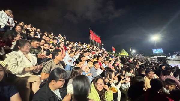 Đà Lạt: Hàng chục ngàn người dự khán Hội thao quân sự, võ thuật và thể thao CAND Đà Lạt: Hàng chục ngàn người dự khán Hội thao quân sự, võ thuật và thể thao CAND