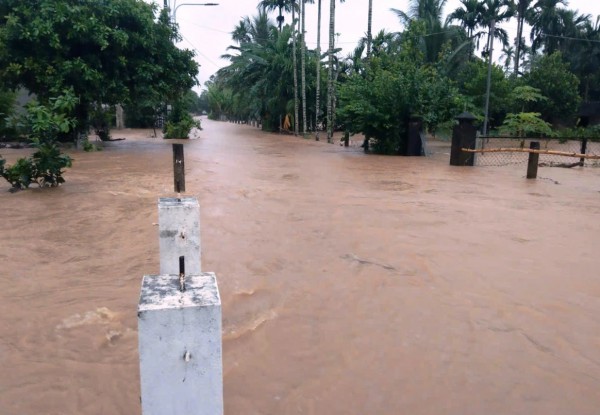 Đà Nẵng: Hàng nghìn hộ dân rốn lũ Thượng Đức đang bị cô lập Đà Nẵng: Hàng nghìn hộ dân rốn lũ Thượng Đức đang bị cô lập