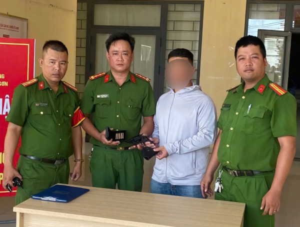 Đà Nẵng: Người dân phát hiện súng đạn ở bãi rác Đà Nẵng: Người dân phát hiện súng đạn ở bãi rác