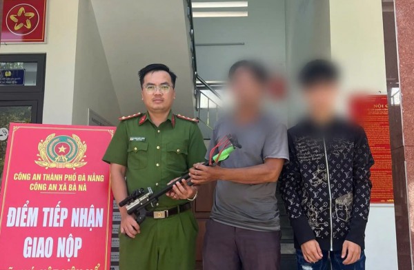 Đà Nẵng: Người dân phát hiện súng đạn ở bãi rác Đà Nẵng: Người dân phát hiện súng đạn ở bãi rác