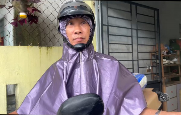 Đà Nẵng: Người dân 'rốn lũ' Mẹ Suốt lo lắng rời nhà, mong mưa lũ bão số 12 nhẹ qua