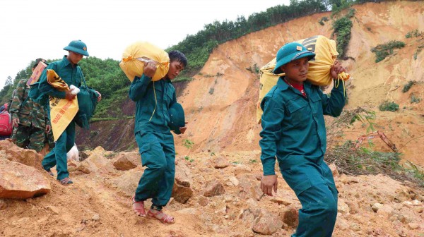 Đà Nẵng, Quảng Ngãi ứng phó nguy cơ lũ chồng lũ Đà Nẵng, Quảng Ngãi ứng phó nguy cơ lũ chồng lũ