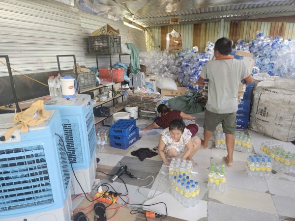 Đà Nẵng: Triệt phá cơ sở sản xuất giấm giả bằng axit quy mô lớn Đà Nẵng: Triệt phá cơ sở sản xuất giấm giả bằng axit quy mô lớn