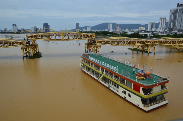 Đà Nẵng siết chặt an toàn đường thủy, không cho tàu rời bến nếu thiếu áo phao Đà Nẵng siết chặt an toàn đường thủy, không cho tàu rời bến nếu thiếu áo phao